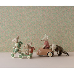 Maileg - Abri à tricycle, Mouse - Grön